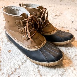 JBU Duck Boots